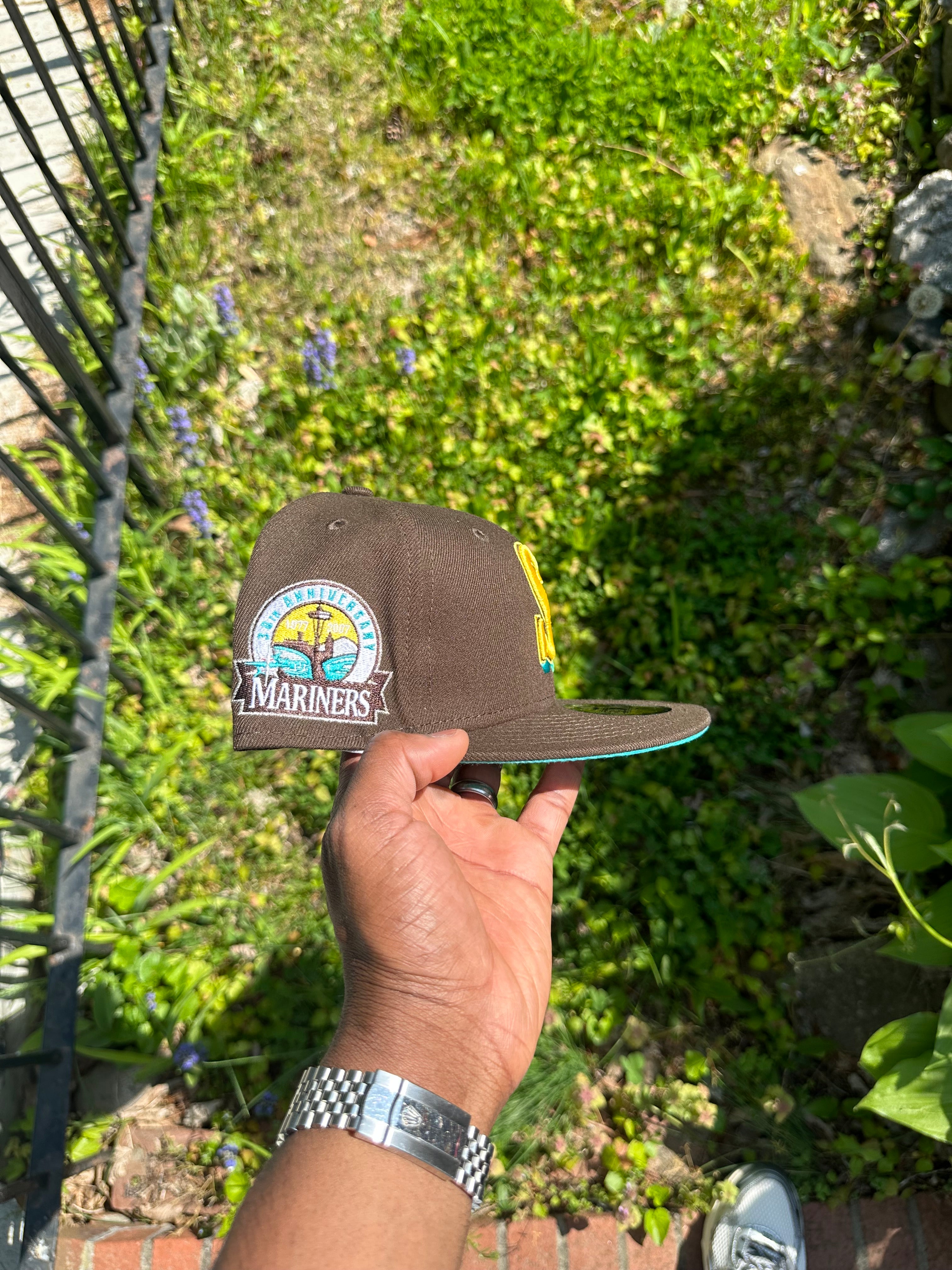 Seattle Mariners All Brown w/ Mint UV