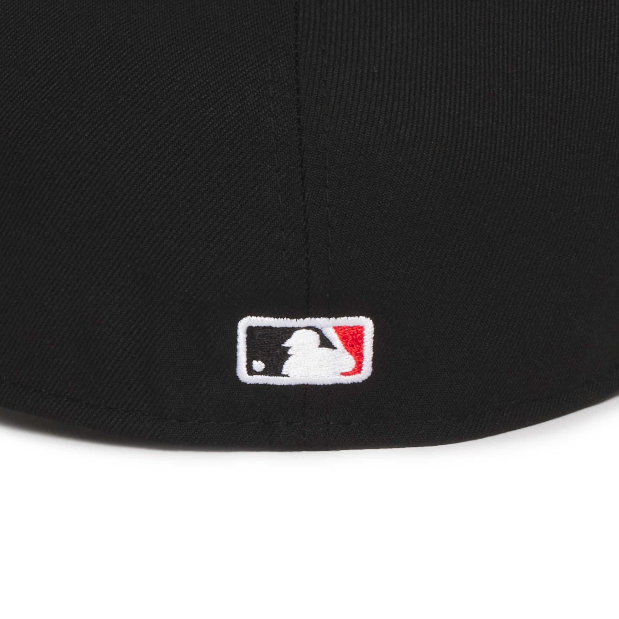 Chicago White Sox City Connect Black & Red Grey uv