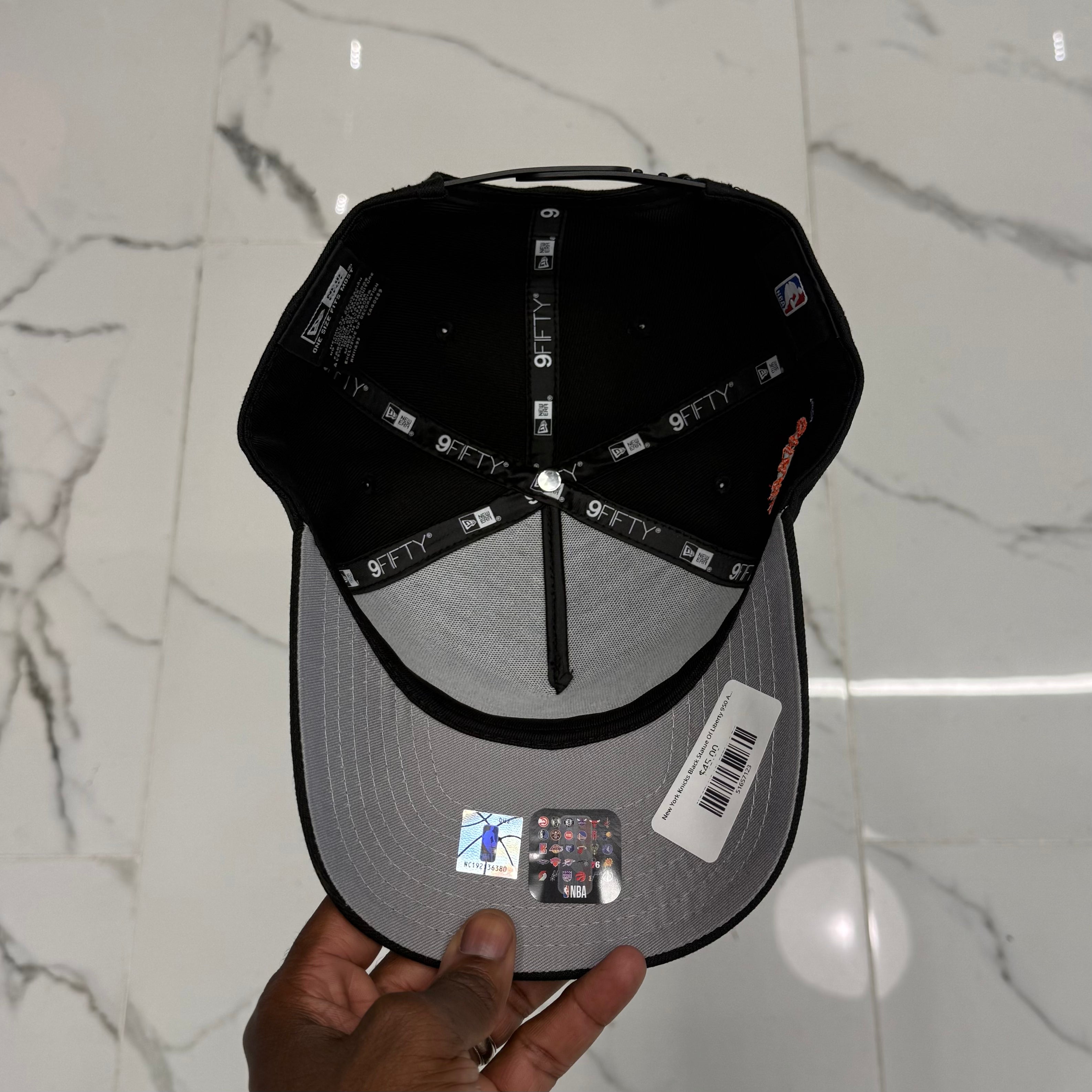 New York Knicks Black Statue Of Liberty 950 AFrame 2026 Champs Snap Back