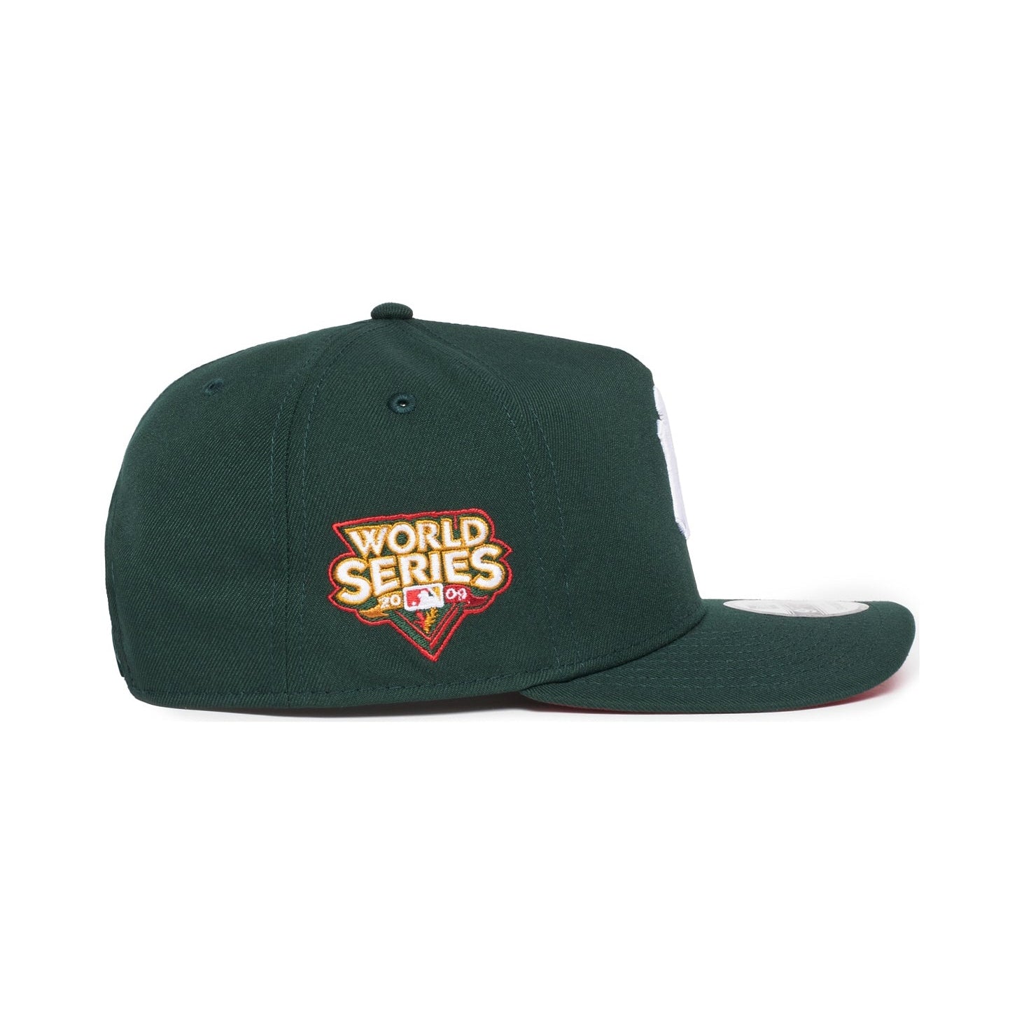 New York Yankees Dark Green Red Heart 950 AFrame Snap Back
