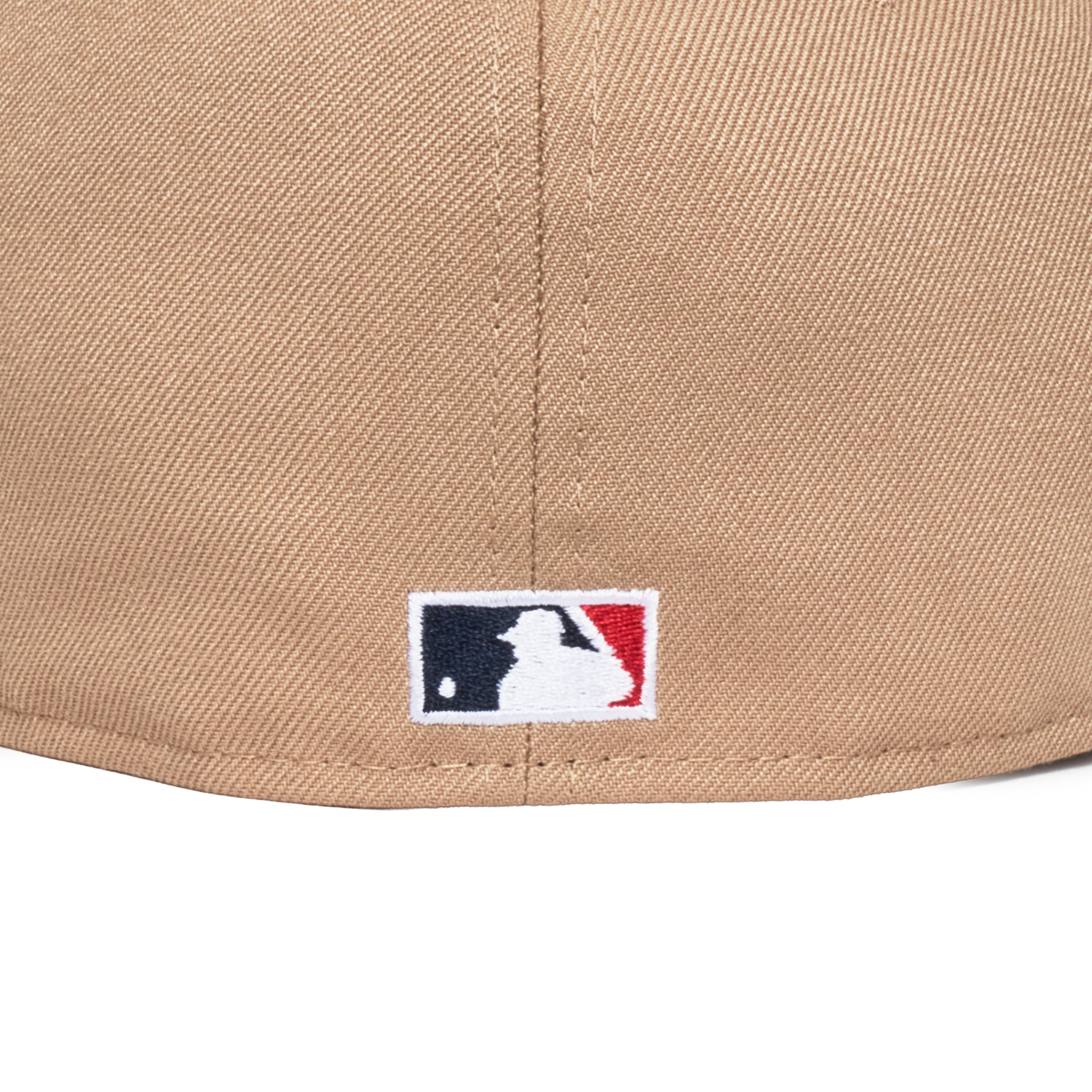 ST. Louis Cardinals Camel and Red Love Birds